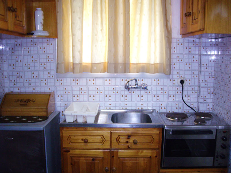 Studios - Fully equipped kitchen