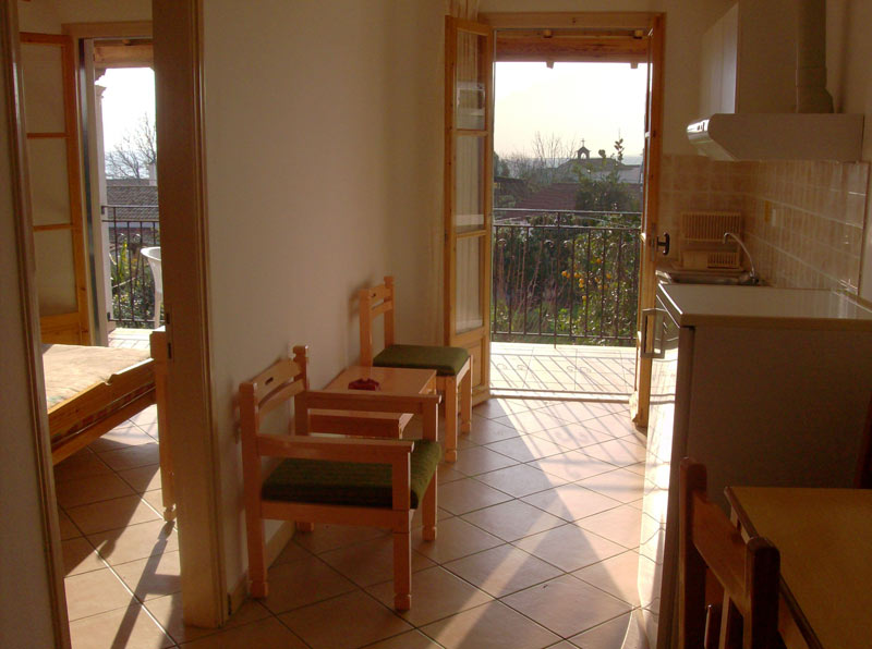 Studios - kitchen and dining area