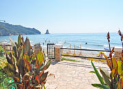 Beach Houses Yannis Beach Houses Yannis